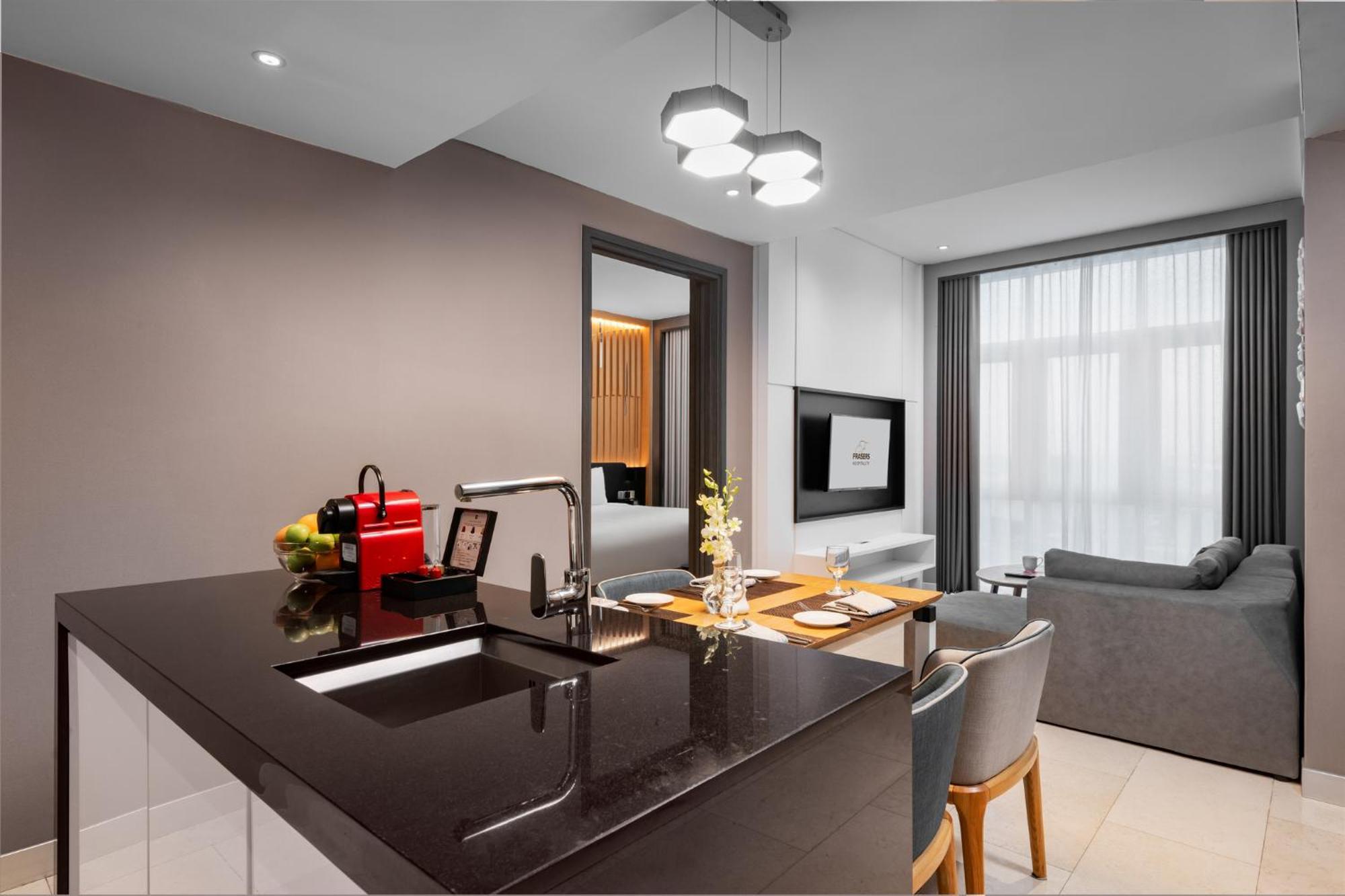 เฟรเซอร์ เพลซ ปูเตรี ฮาร์เบอร์ Hotel นุสาจายา ภายนอก รูปภาพ A typical apartment at The Panorama