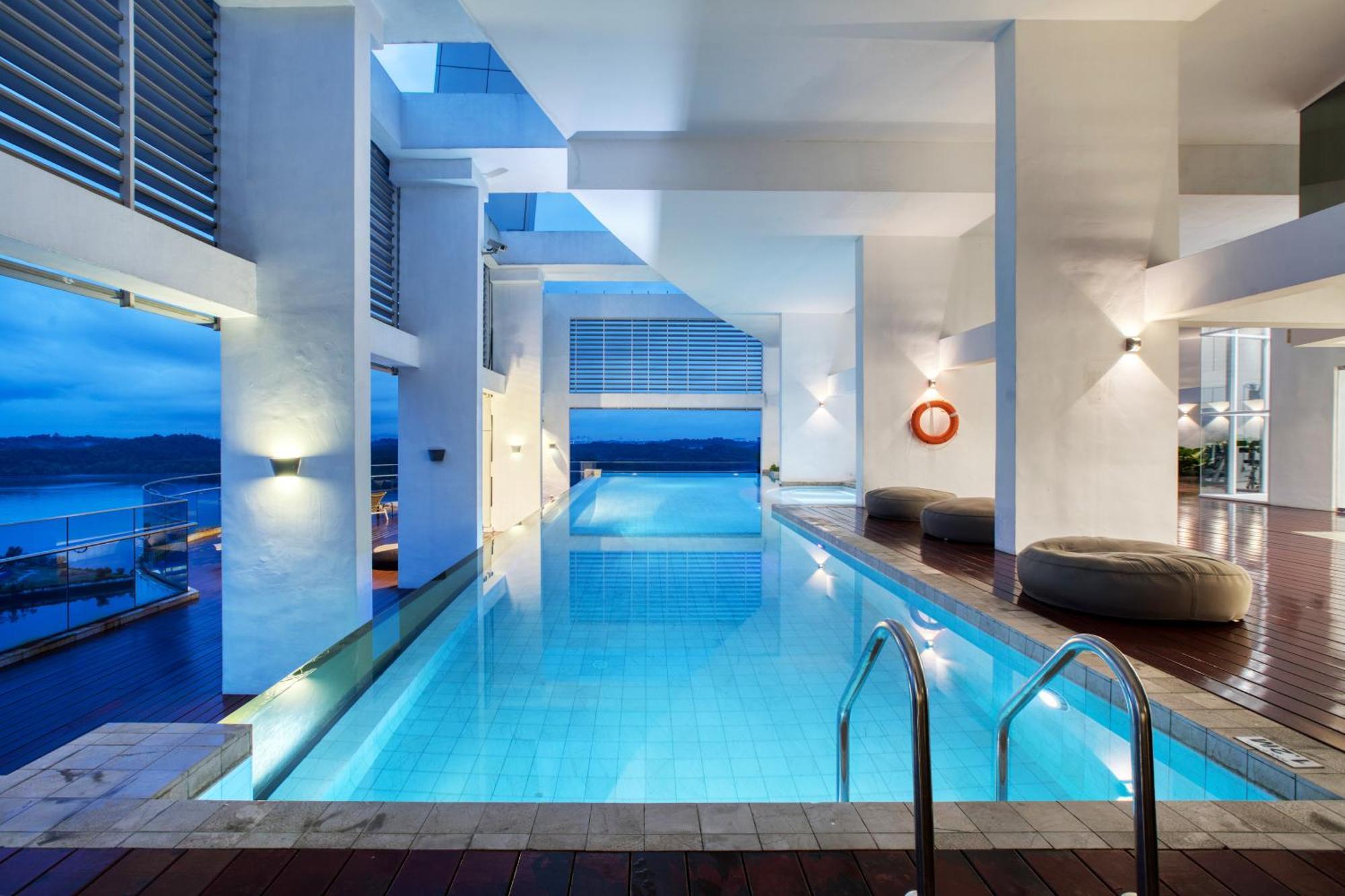 เฟรเซอร์ เพลซ ปูเตรี ฮาร์เบอร์ Hotel นุสาจายา ภายนอก รูปภาพ